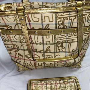 Very pretty gold bag